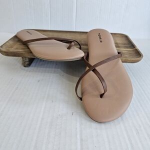 Torrid Brown Flip Flops Size 9 Wide Crisscross Straps Toe Ring Sandals